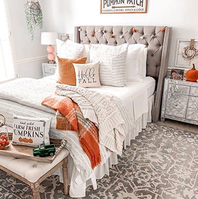 Add Garland To Your Headboard Fall Bedroom Decor Ideas: Add Garland To Your Headboard