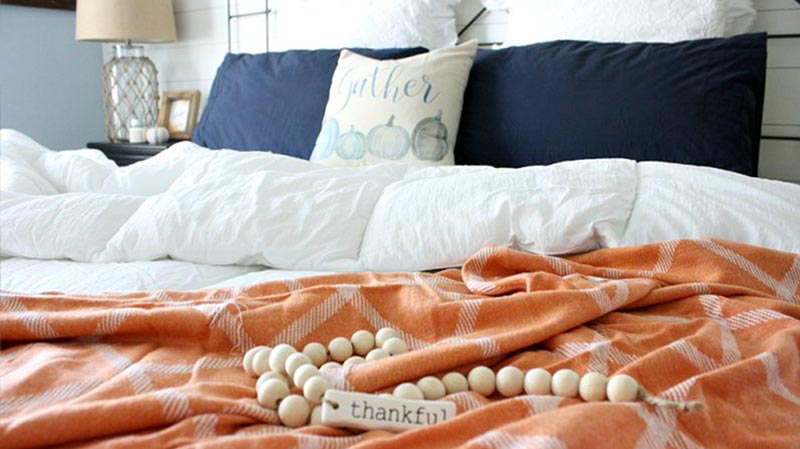 Cozying Up For Fall Cozy Fall Bedroom Decor Ideas To Try This Fall Season The Homey Space