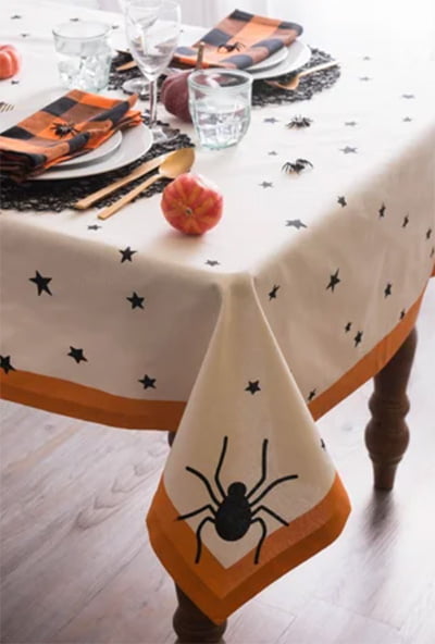 The Holiday Aisle Valente Stars Tablecloth The Holiday Aisle Valente Stars Tablecloth