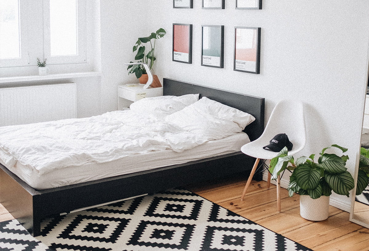 19 Best Black Bed Frame Styles For A Stylish Bedroom The Homey Space   Black Bed Frame 