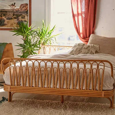 Pari Curved Rattan Bed