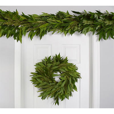 Pottery Barn Fresh Bay Leaf, Eucalyptus, and Rosemary Garland Pottery Barn Fresh Bay Leaf, Eucalyptus, and Rosemary Garland