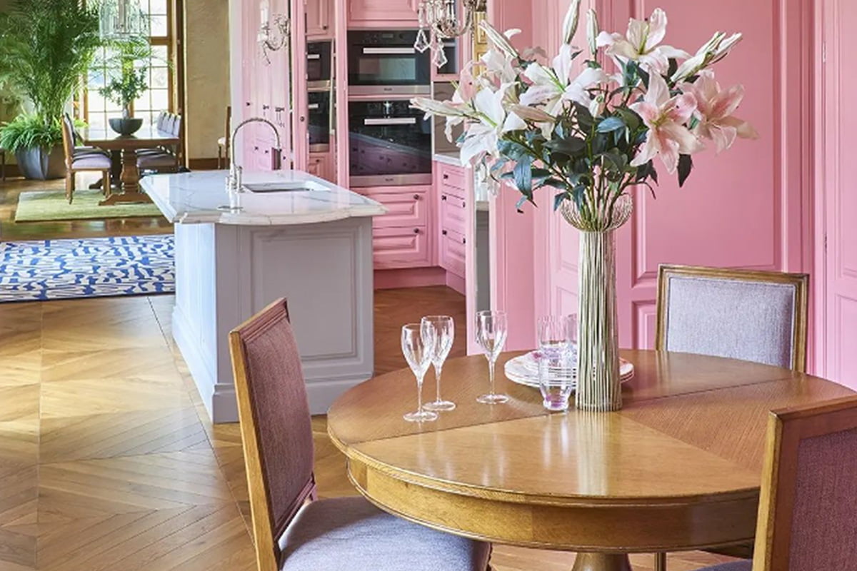 pink interior