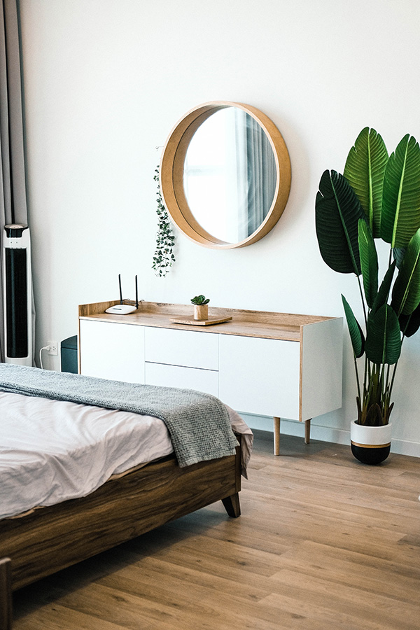 Adding green plants to the bedroom